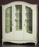 Витрина 3-х дверная Парма 11-02 фото Витрина 3-х дверная Парма 11-02